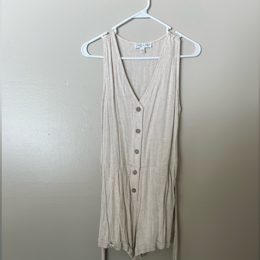 She + Sky Cream/Beige Sleeveless Romper